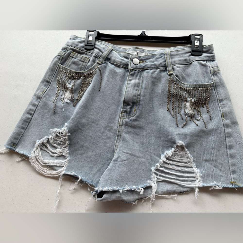 NWT Distressed Denim Jean Shorts with Rhinestones Fringes Detail. Size L,XL,XXL.